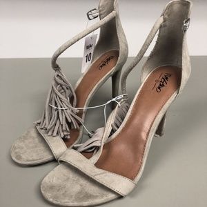 Taupe Gray Fringe Suede Shoes 4.5" Heels • 10